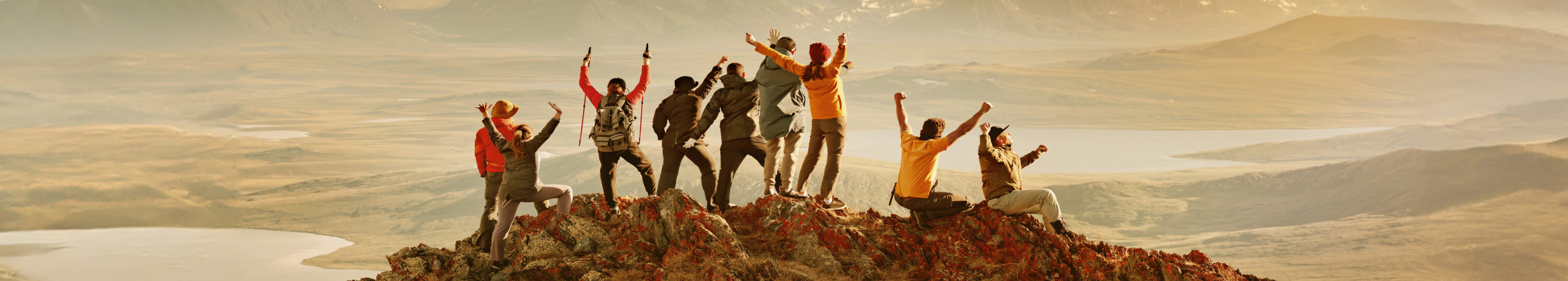 Big,Group,Of,Happy,Tourists,Are,Having,Fun,And,Greeting